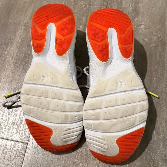 Nike Air Zoom Hurricane Edge Barely Volt/Hyper Crimson (Youth 6.5Y/Womens 8–8.5) - Picture 10 of 10